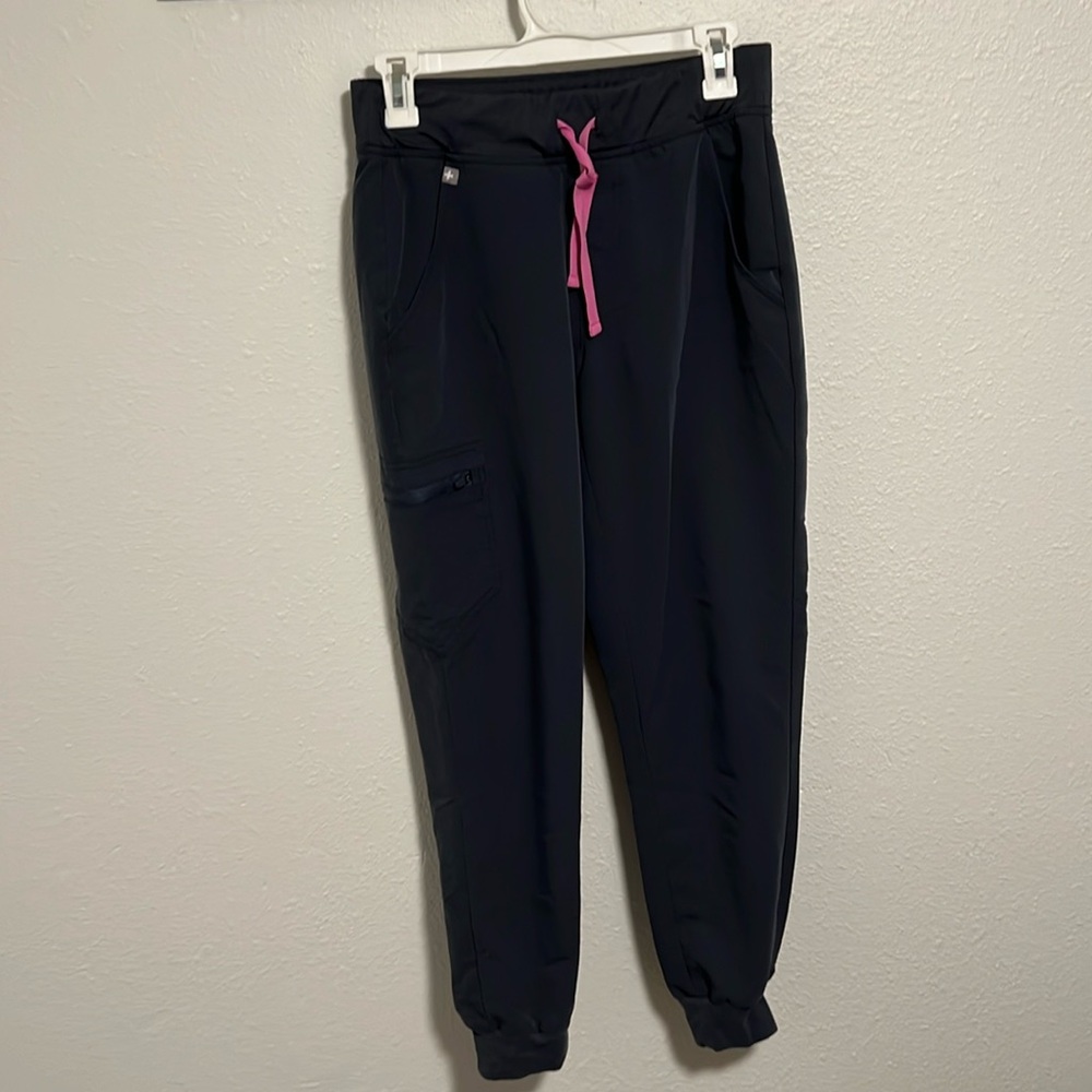 Figs Zamora Jogger Scrub Pants In Navy